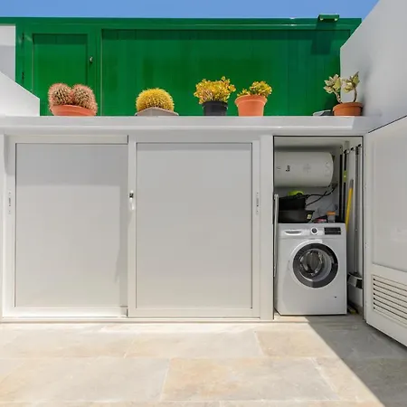 White Volcano - Pool And Gym In Sport Center Fariones Included By Lanzarote * Puerto del Carmen