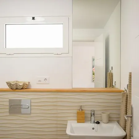 White Volcano - Pool And Gym In Sport Center Fariones Included By Lanzarote Puerto del Carmen (Lanzarote)