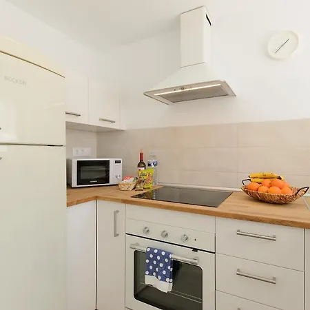 White Volcano - Pool And Gym In Sport Center Fariones Included By Lanzarote Nyaraló Puerto del Carmen