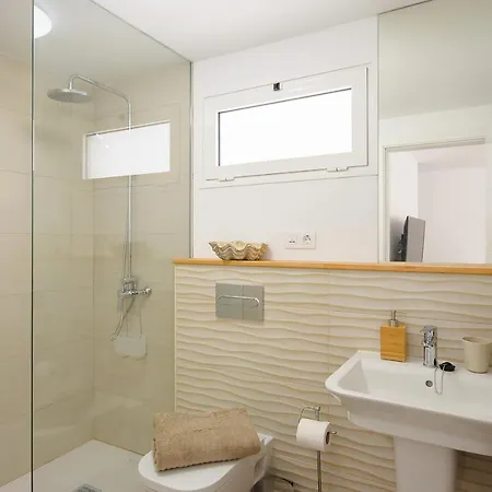 Holiday home White Volcano Pool, Gym And Activities In Sport Center Fariones Included Puerto del Carmen (Lanzarote)