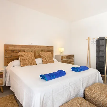 Vakantiehuis White Volcano Pool, Gym And Activities In Sport Center Fariones Included Puerto del Carmen (Lanzarote)