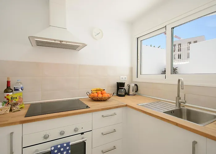 White Volcano - Pool And Gym In Sport Center Fariones Included By Lanzarote * Puerto del Carmen