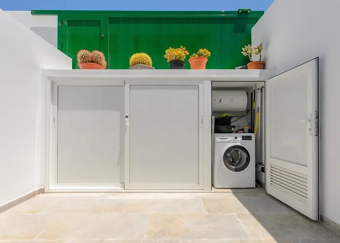 White Volcano - Pool And Gym In Sport Center Fariones Included By Lanzarote * 卡门港