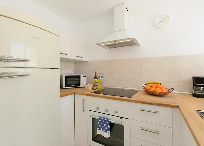 White Volcano - Pool And Gym In Sport Center Fariones Included By Lanzarote 度假居 卡门港